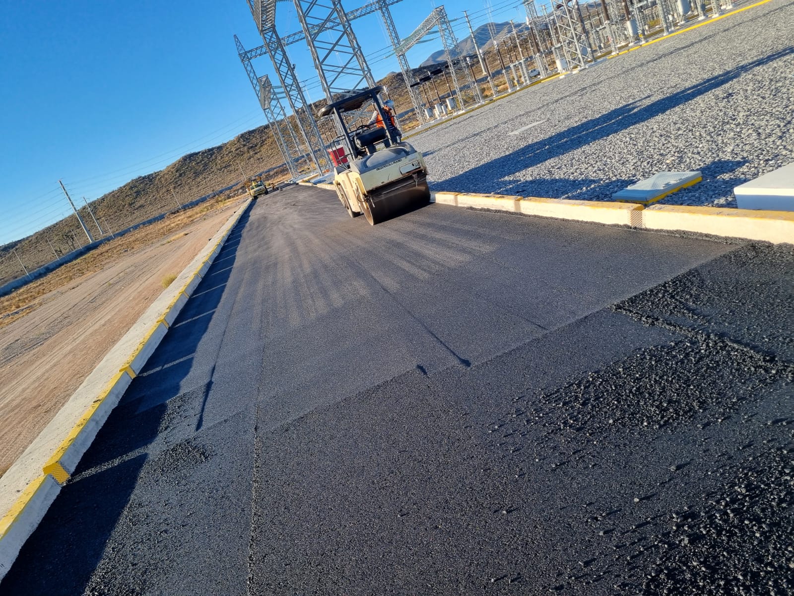 Maquinaria Pesada IVC del Desierto
